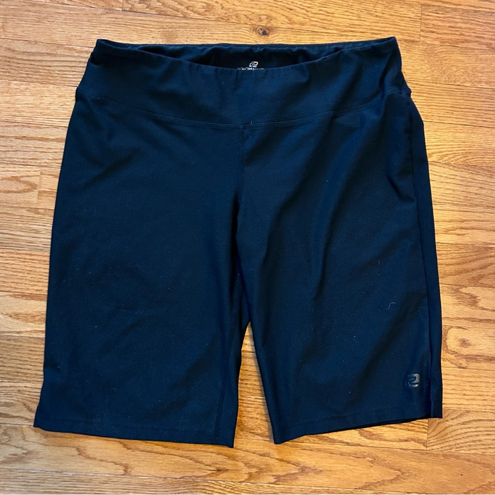 Roadrunner athletic shorts